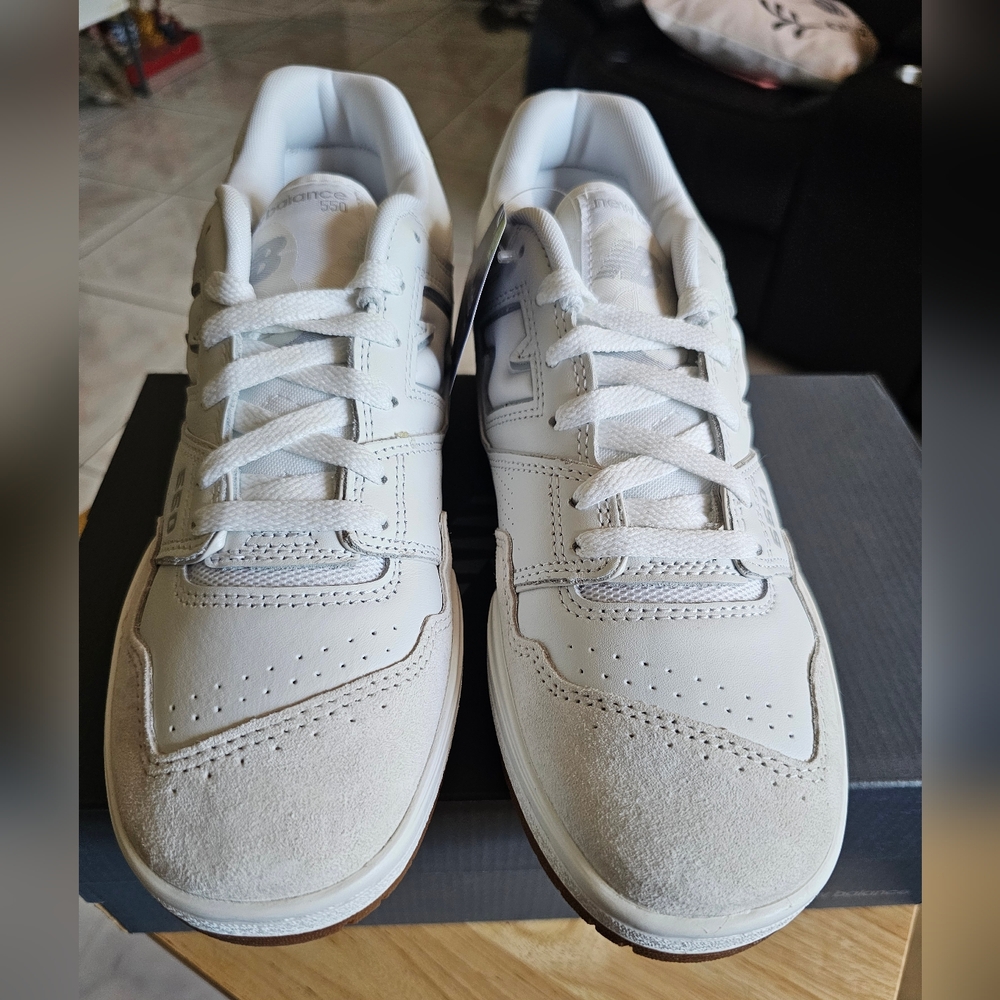 New Balance 550 White Beige Size 9